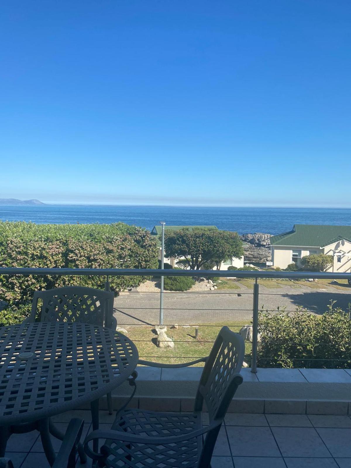 42 Whale Rock Estate Apartment *